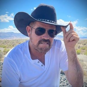 Meet your Posher, Sergio